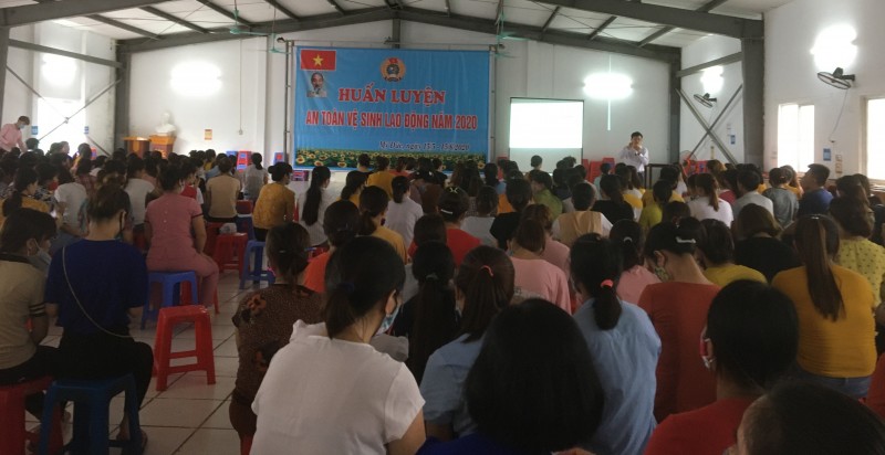 1.500 công nhân ngành Dệt May Hà Nội được huấn luyện An toàn vệ sinh lao động