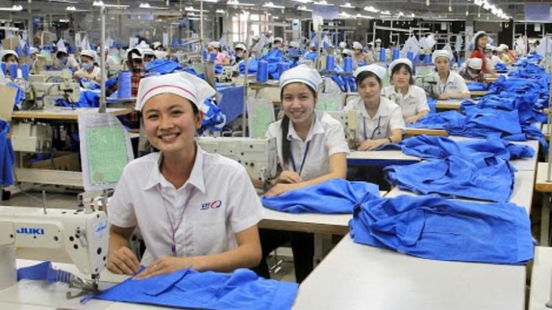 Nhiều đơn hàng dệt may Việt Nam bị chậm trễ vì dịch