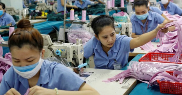 Khó khăn của ngành dệt may Việt Nam sẽ tác động đến chuỗi cung ứng hàng may mặc toàn cầu
